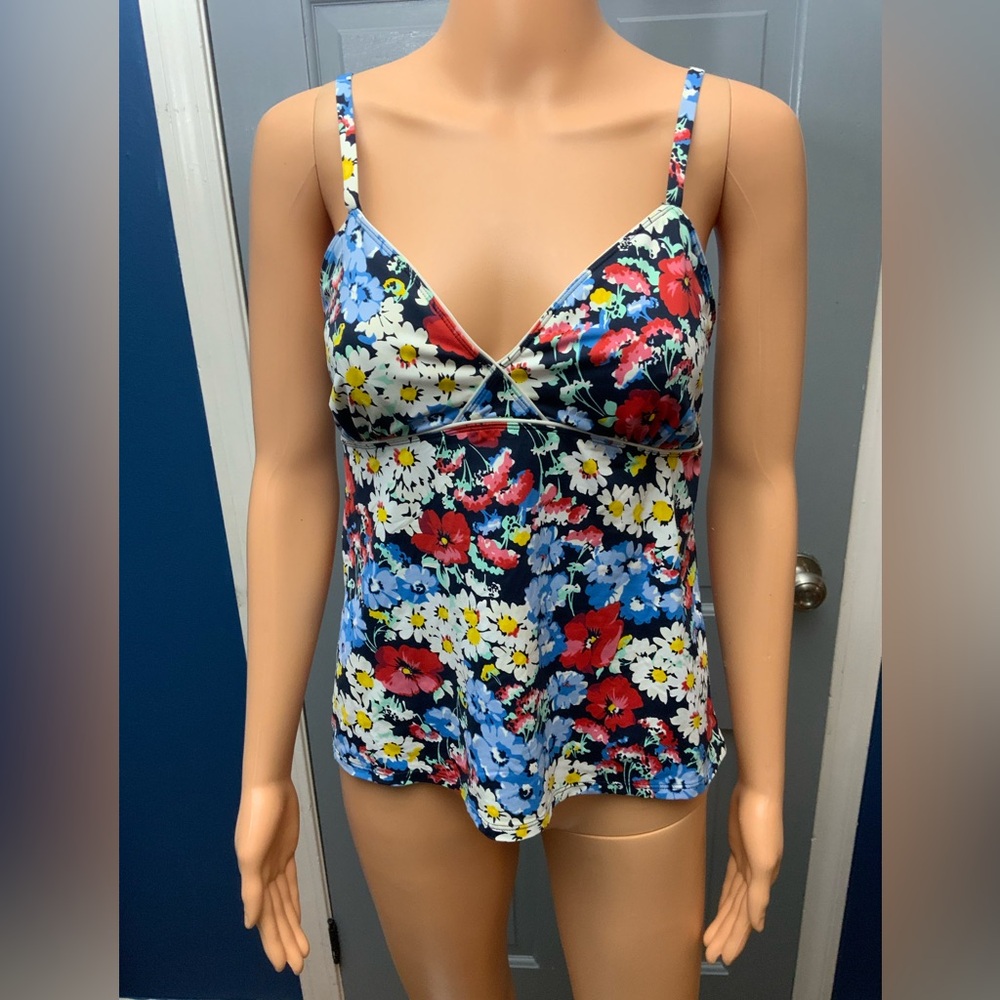Lands end swim top size 8